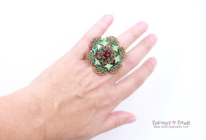 Ring made with the new Star beads by Perles&Co.